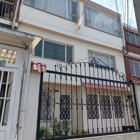 Moraldur Hotel Bogota Buitenkant foto